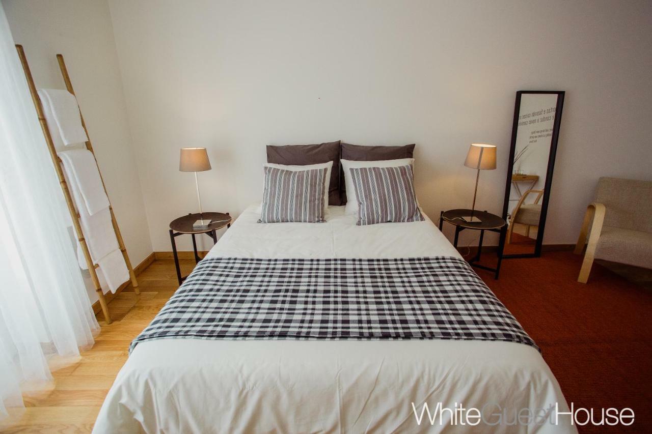 White Guest House Пениш Екстериор снимка