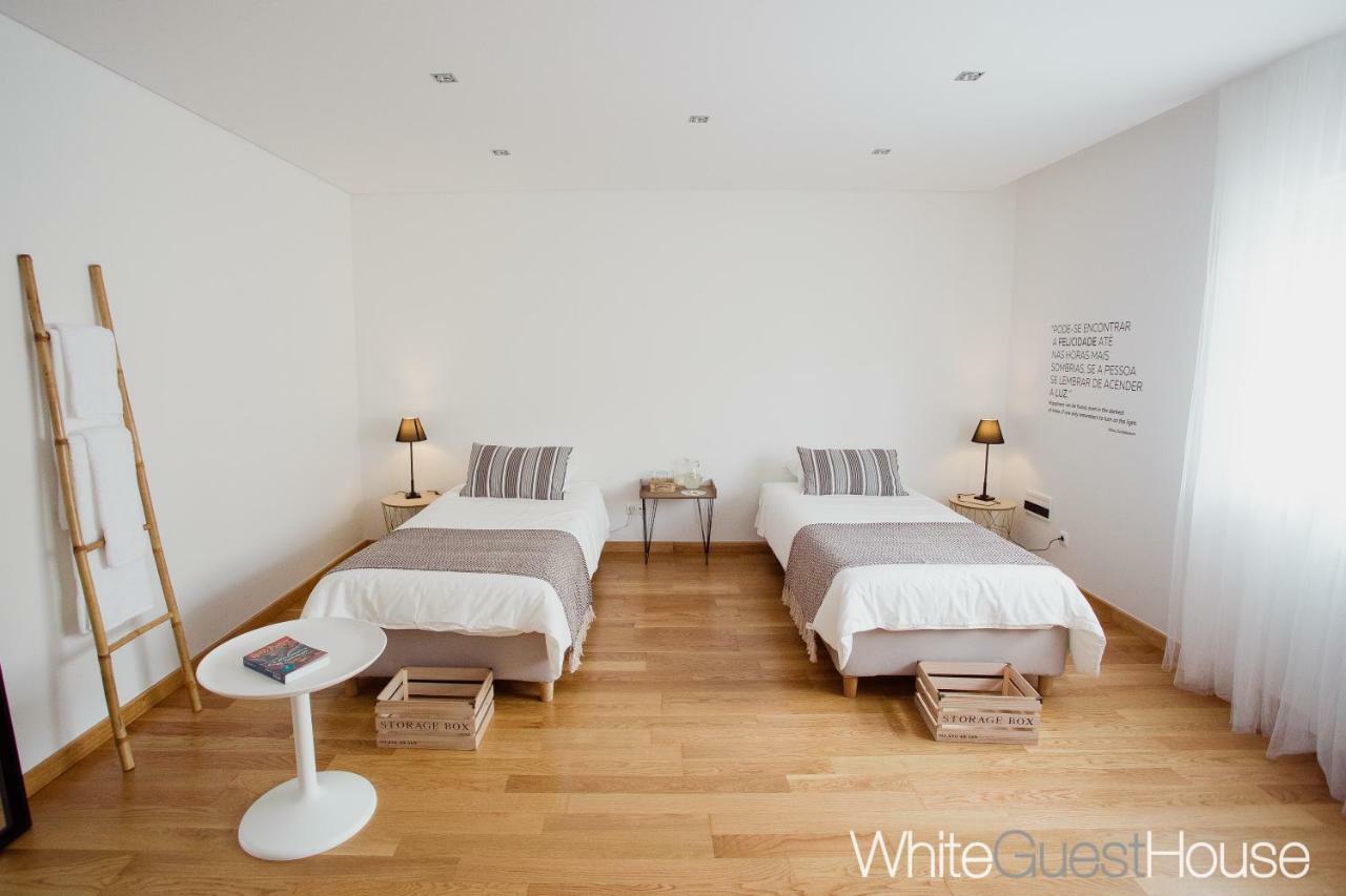 White Guest House Пениш Екстериор снимка